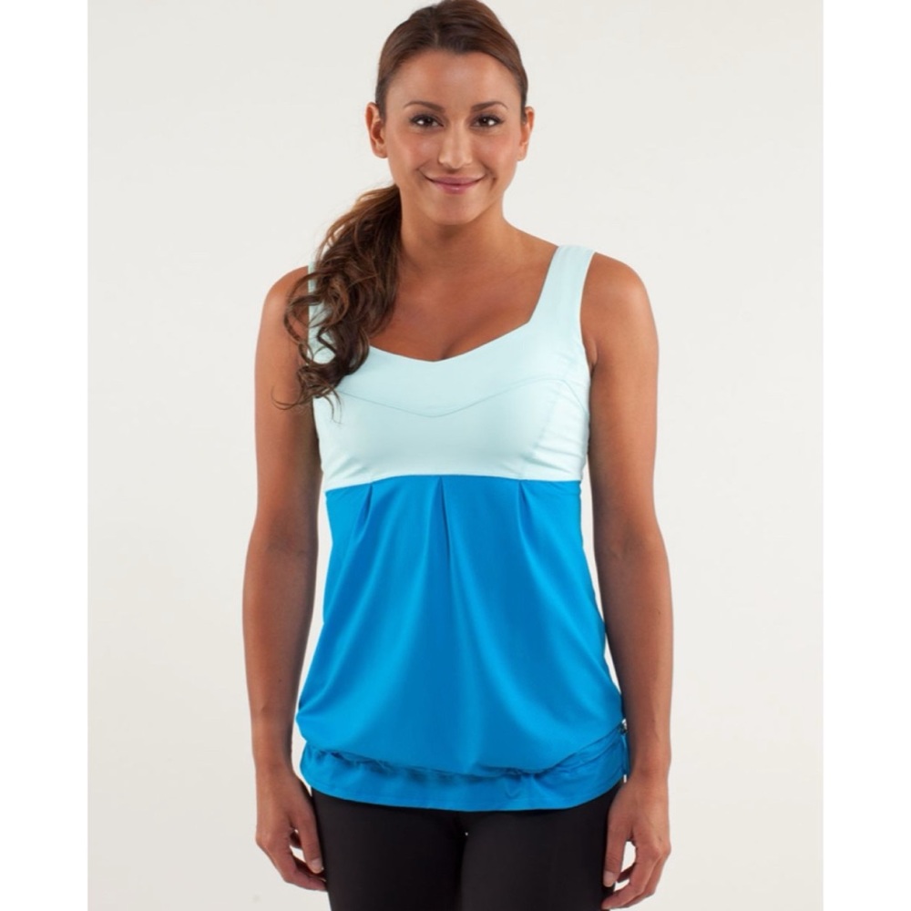 Lululemon Run: Tame Me Tank Beach Blanket Blue / Aquamarine 6 - Picture 2 of 10
